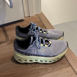 On Cloudmonster Women's Running Shoes Nimbus/Hay, Size 7, only worn twice